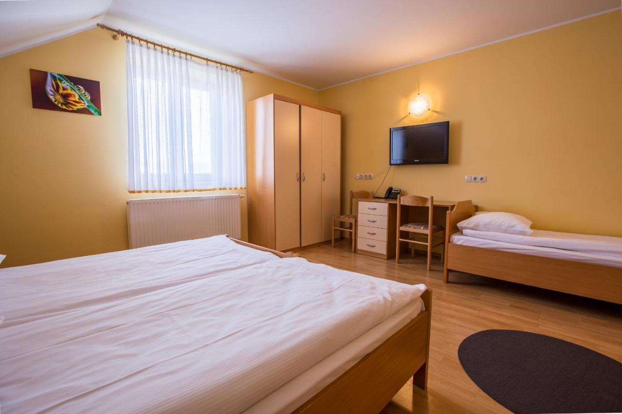 Guesthouse Beno Starse Ngoại thất bức ảnh