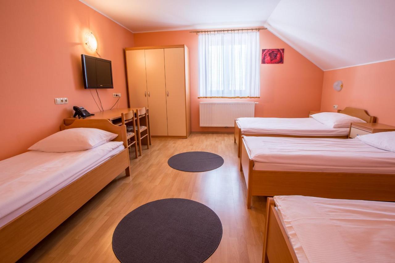 Guesthouse Beno Starse Ngoại thất bức ảnh