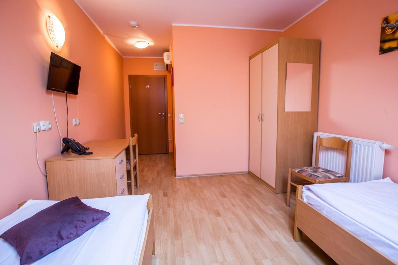 Guesthouse Beno Starse Ngoại thất bức ảnh