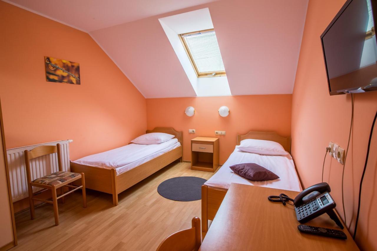 Guesthouse Beno Starse Ngoại thất bức ảnh